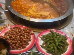 -沸炉重庆老火锅(军事博物馆店)