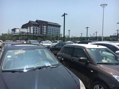 -融创茂-停车场