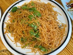 香菜馓子-百味地锅鸡(铜山路店)