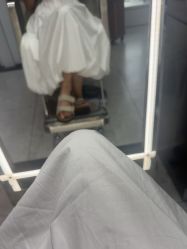 -PE SALON