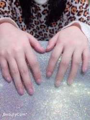 -蜜桃美甲美睫化妆