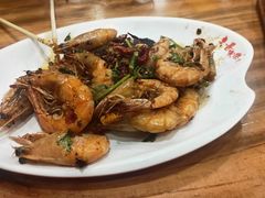 -老东镇啤酒屋海鲜加工·蒸汽海鲜·海鲜烧烤(台东店)