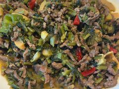 雪菜牛肉丝-食光慢宴·安吉土菜馆