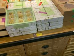 面包甜点陈列柜-百饼园(元洪城店)