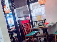 -卢大鲜鱼头捞饭(美利广场店)