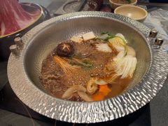-牛YO寿喜烧·铁板烧和牛火锅自助(市府恒隆店)