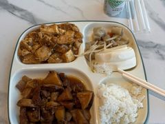 -北京盈之宝宝马&MINI4S店(望京店)