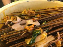 -拈签一笑黄牛肉辣卤串串