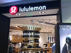 -lululemon(上海浦东IFC店)