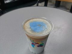 蓝天白云拿铁-瑞幸咖啡(武汉工商学院中商超市店)