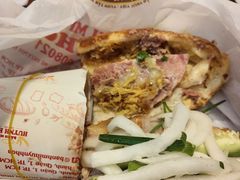 -Bánh Mì Huynh Hoa