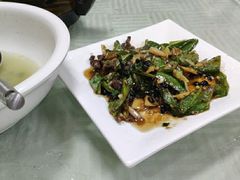 尖椒炒牛肉-阳江餐厅·30年老字号·粤菜海鲜大排档