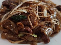 干炒牛河-甜蜜蜜港式茶餐厅(虹梅店)