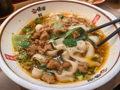 -顺溜·手工刀削面·黑金店(铜锣湾店)