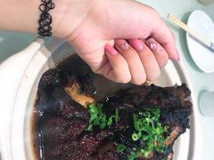 -老码头黑皮肘子锅包肉(赣水路店)