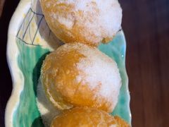 -小鲤鱼·黑松露烧鹅·手工煲仔饭·大筒骨炖汤(王府井店)