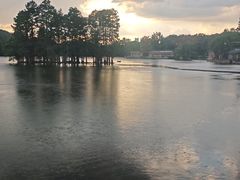 -东湖食堂·湖景餐厅•会议