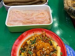 -巷子里头麻辣烫火锅串串(温江店)