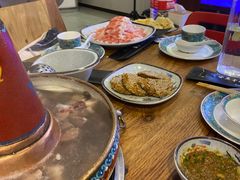 -毛辣果·贵州红酸汤牛肉火锅(西单店)