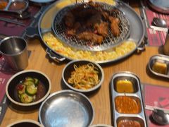 -青瓦炭韩潮烤肉(花园道店)