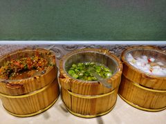 -丽丽三鲜螺蛳粉(田林路店)