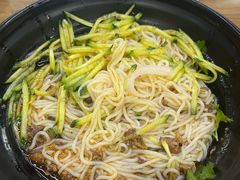 炸酱粉-耙豌豆重庆小面