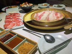 -猪啊牛呀羊啊铜盘烤肉(正大广场店)