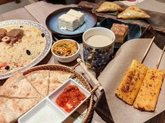 -耶里夏丽·丝路国际·新疆餐厅(浦东区东方路店)