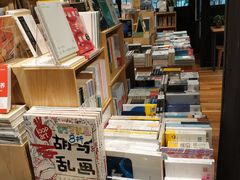 -猫的天空之城概念书店(杭州南宋御街店)