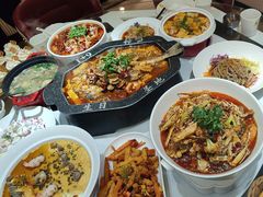 -巴特餐饮6加1音乐餐吧·新疆菜