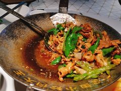 -费大厨辣椒炒肉(高铁吾悦广场店)