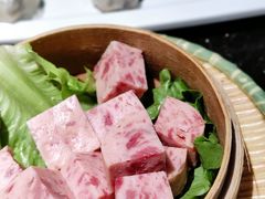 梅林午餐肉-潮火锅·麻辣牛肉火锅(观音桥方圆·LIVE店)