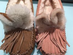 -UGG(燕莎奥特莱斯购物中心店)