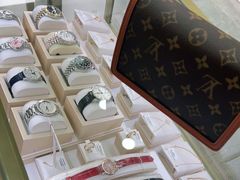 -海星奢选二手奢侈品手表包包鉴定回收寄卖(墨玉南路店)