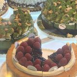 阳光 玻璃房和面包店
