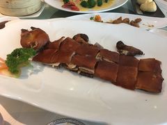 鸿运乳猪-皇朝尊会(龙之梦大酒店)