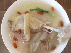 -爱贝尔高端月嫂(母婴护理)