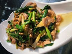 蒜苔炒肉-思普雅苑