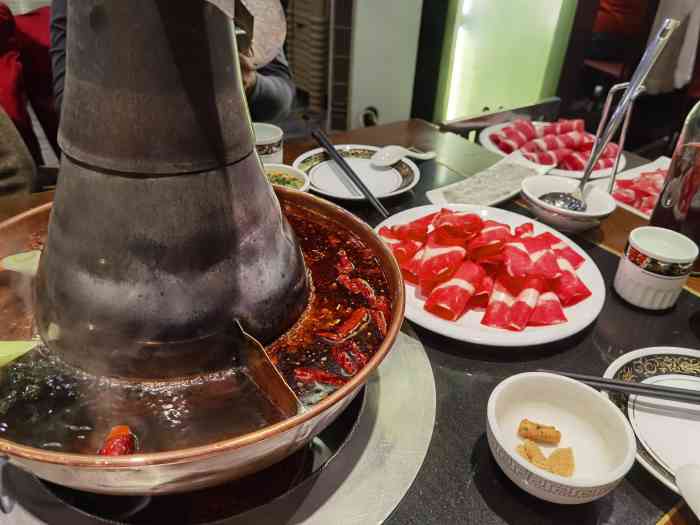 云亭清真楼·特色菜-"羊肉不错,天冷了吃火锅感觉最好啦!热乎乎.