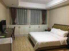 -上寓酒店公寓(原皇室堡酒店公寓)