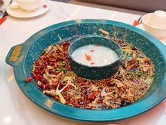-渔香岛美蛙鱼头火锅(黔灵山公园店)