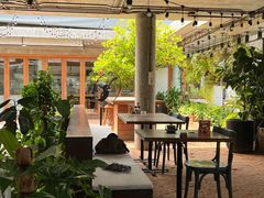 -ROAST coffee & eatery