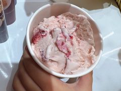 草莓球-哈根达斯(国瑞店)