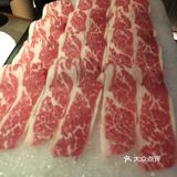 可以单人单锅，也可以有大锅。小料比较全