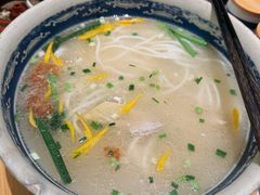 全鸡汁米线-新世界·过桥米线宴