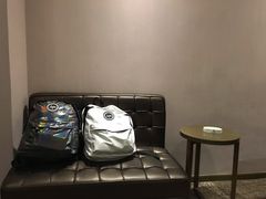 -迎商酒店(深圳罗湖火车站向西村地铁站店)
