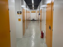 -安东易迷你仓自助寄存仓库(淞虹路店)