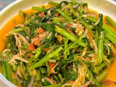 酸笋炒空心菜-浩海火燒雲傣家菜(静安芮欧店)