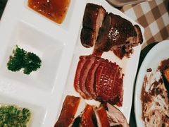 -新大咀港式茶餐厅(宝山万达店)