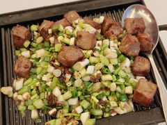 葱油酱雪龙牛肉粒-山泉公馆酒家(珠江新城店)